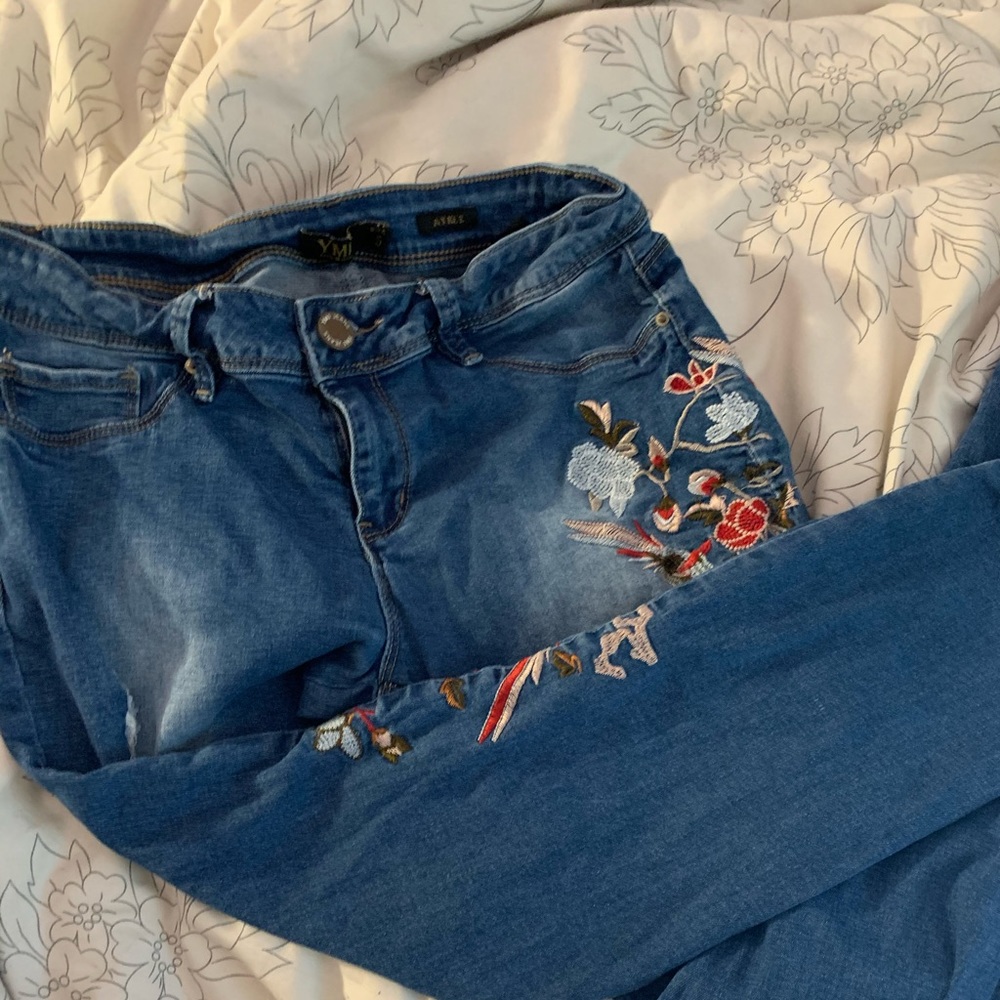Embroidered skinny jeans